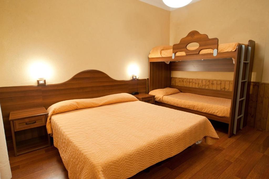 Hostaria Da Lino Hotel Сан Марино Стая снимка